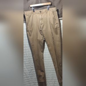 Bullhead khaki skinny pants
